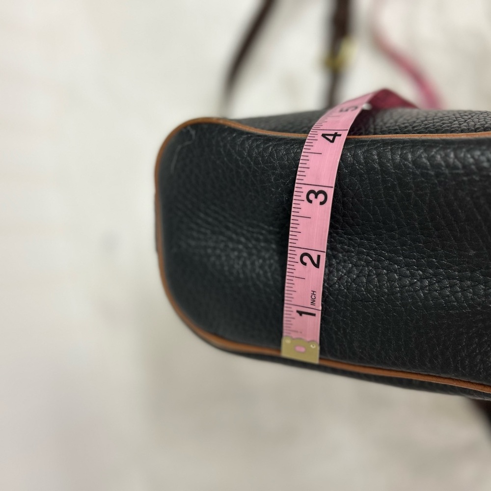 Dooney & Bourke VINTAGE Teton Bucket Bag - Picture 5 of 13